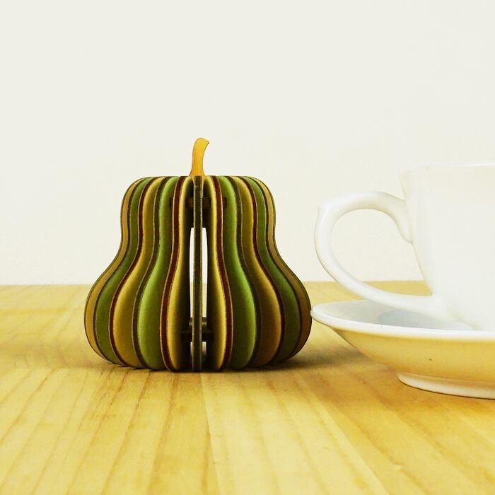 洋梨」木製オブジェ 置物 | minowplus