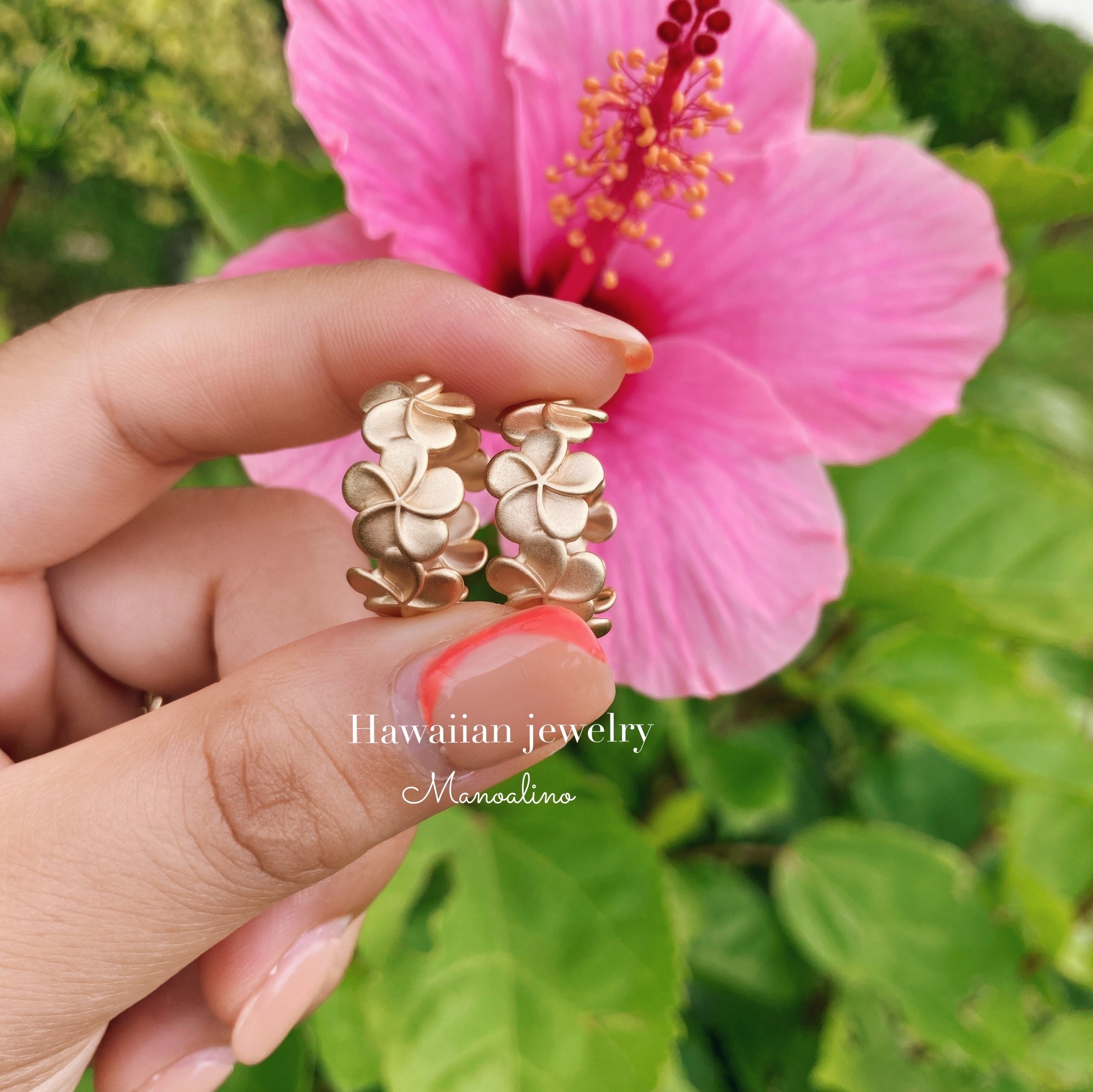 manoalinoハワイアンジュエリー プルメリアデザイン フープピアス Plumeria hoop earring Hawaiianjewelry(ハワイアンジュエリー
