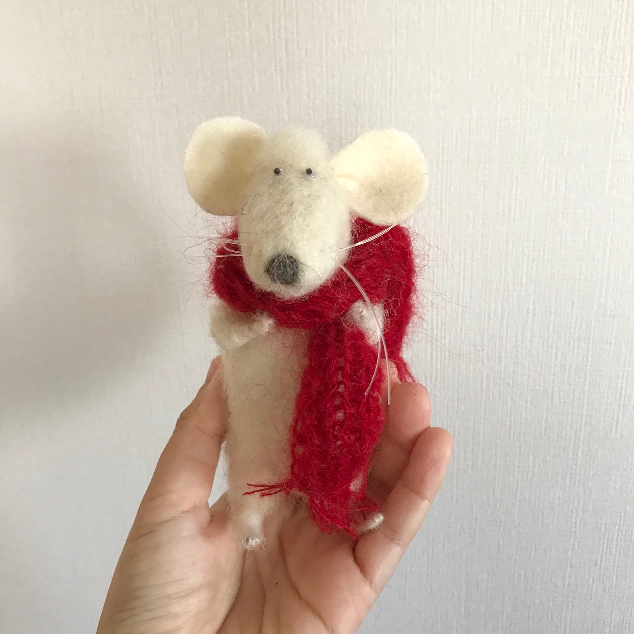 もふもふ白ねずみ1