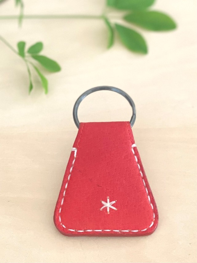 再誕～茜染め革製キーホルダー（麻の葉C）～立春染め