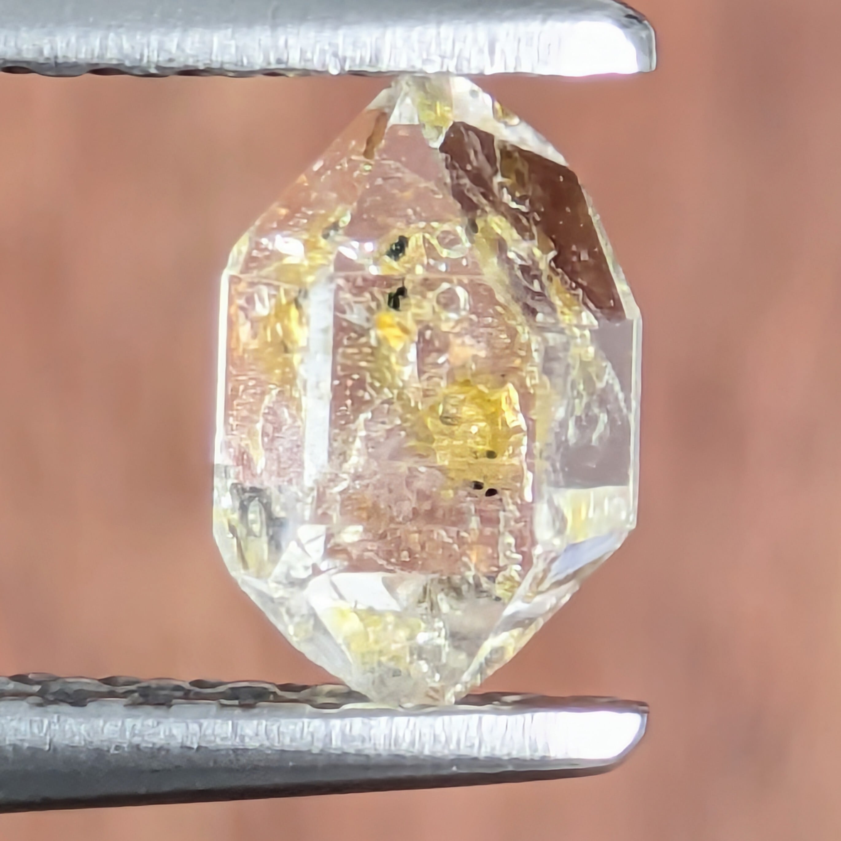 オイルインクォーツ原石 パキスタン産 【0.52ct】PRO208971 | Gem's