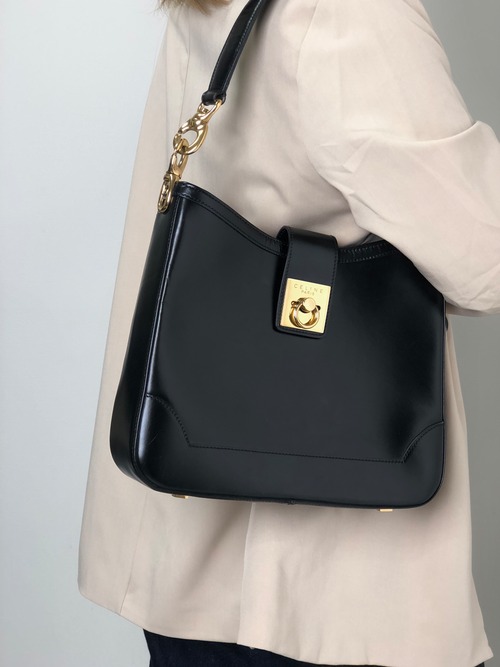 CELINE セリーヌ ショルダーバッグ ブラック ガンチーニ レザー ワンショルダー vintage ヴィンテージ オールド ucswkg