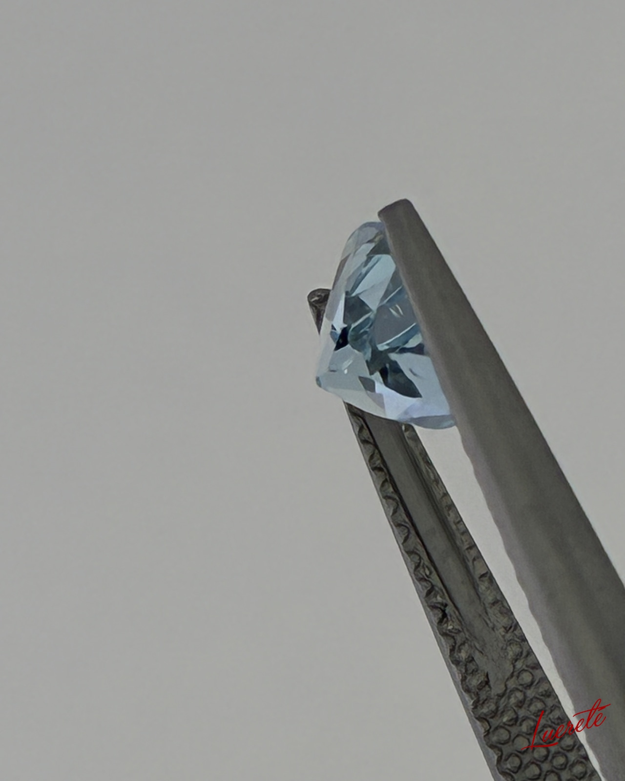 Natural Aquamarine 1.05ct Loose Gemstone 天然アクアマリン 1.05ct ルース【LE-0040】