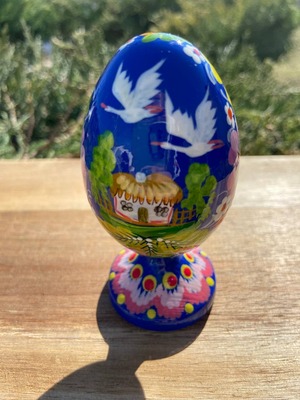 ペトリキウカ塗り　木製プィサンカ・スタンド一体型（イースター・エッグ）9cm（ホメンコ作）