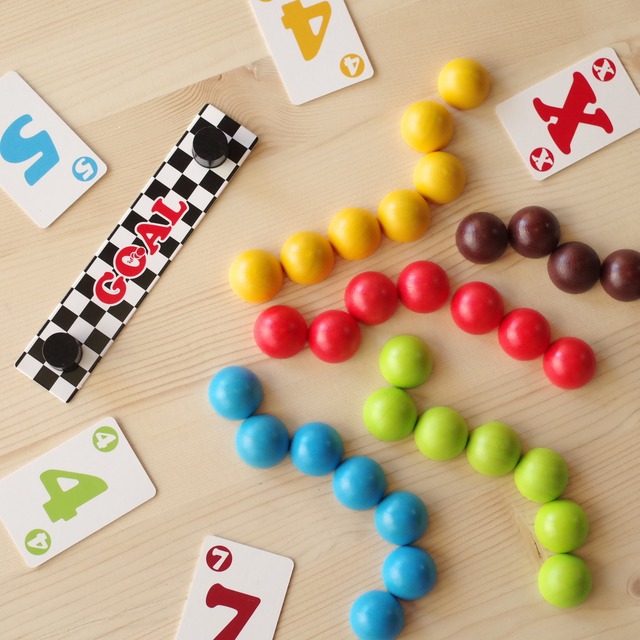 ワームアップ　Worm UP!（作：アレックス・ランドルフ）