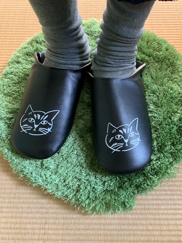 Matsuo Miyuki slipper　cat_Tora BK