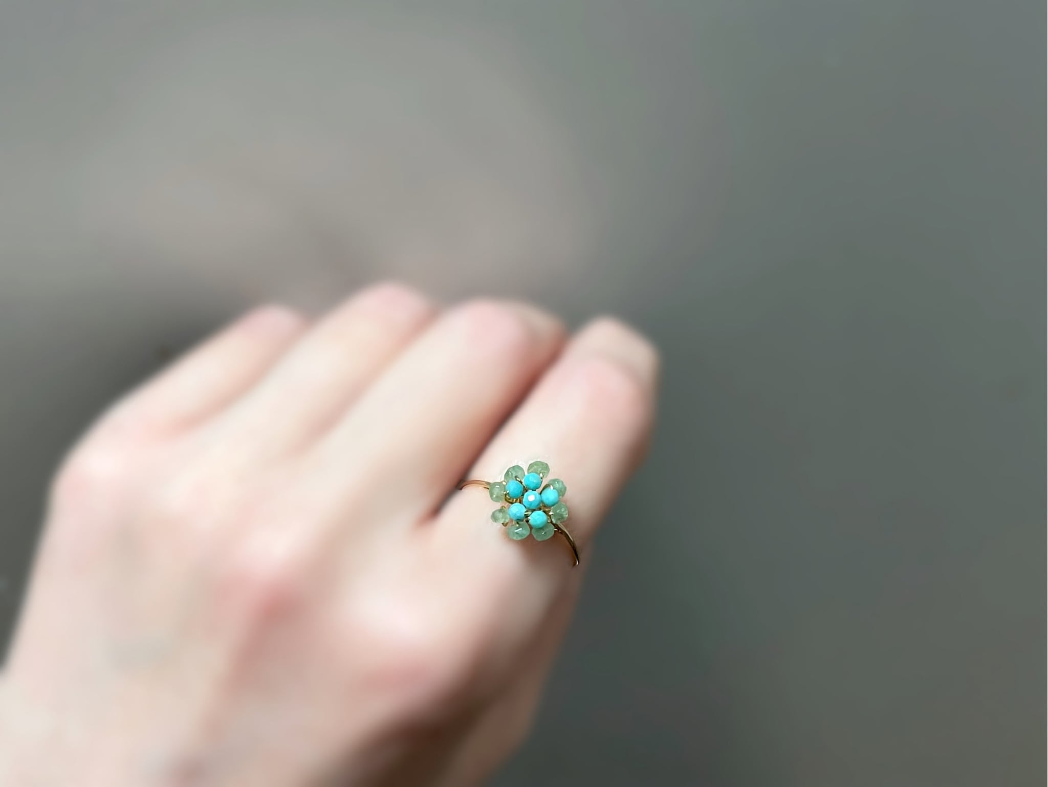 エメラルドとターコイズの指輪