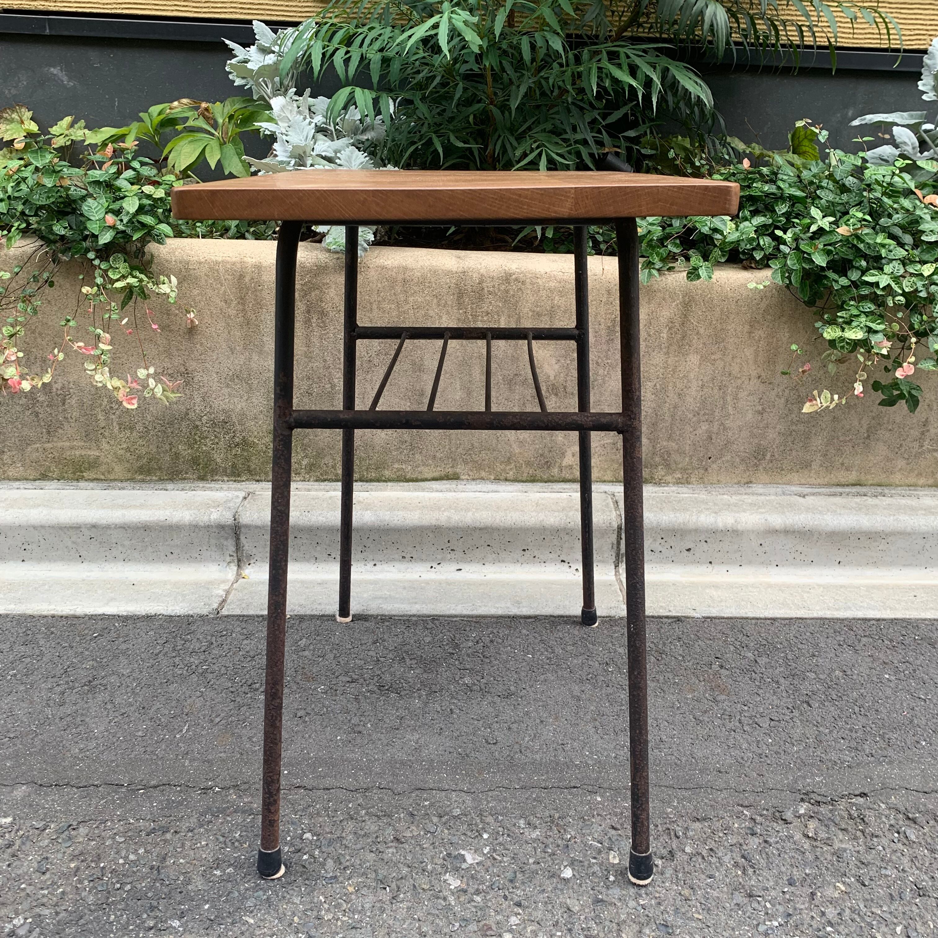 iron arm wood table トリノス-torinoth- 新宿区神楽坂のリサイクルショップ・古着
