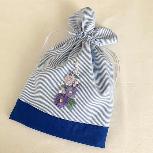 手刺繍と天然石の　きんちゃく　パープルグラデーション