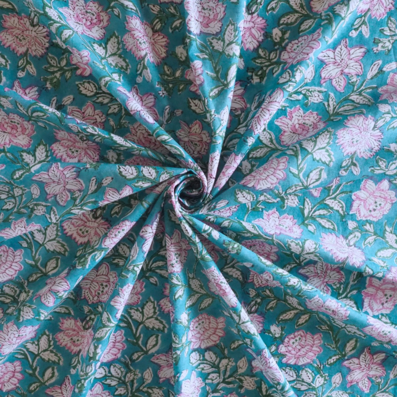 ブロックプリント生地【50cm単位】インド綿  花柄 ターコイズブルー×ピンク#57830-BL1