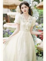 【0021】Retro Lantern Sleeve Buttons Short Sleeve Dress