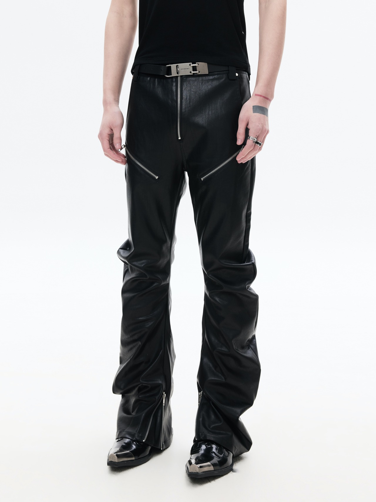 FRKM SCD 26SS スリムフィット カーブドレザーパンツ