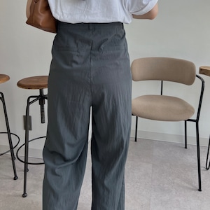 nylon tuck slacks pants