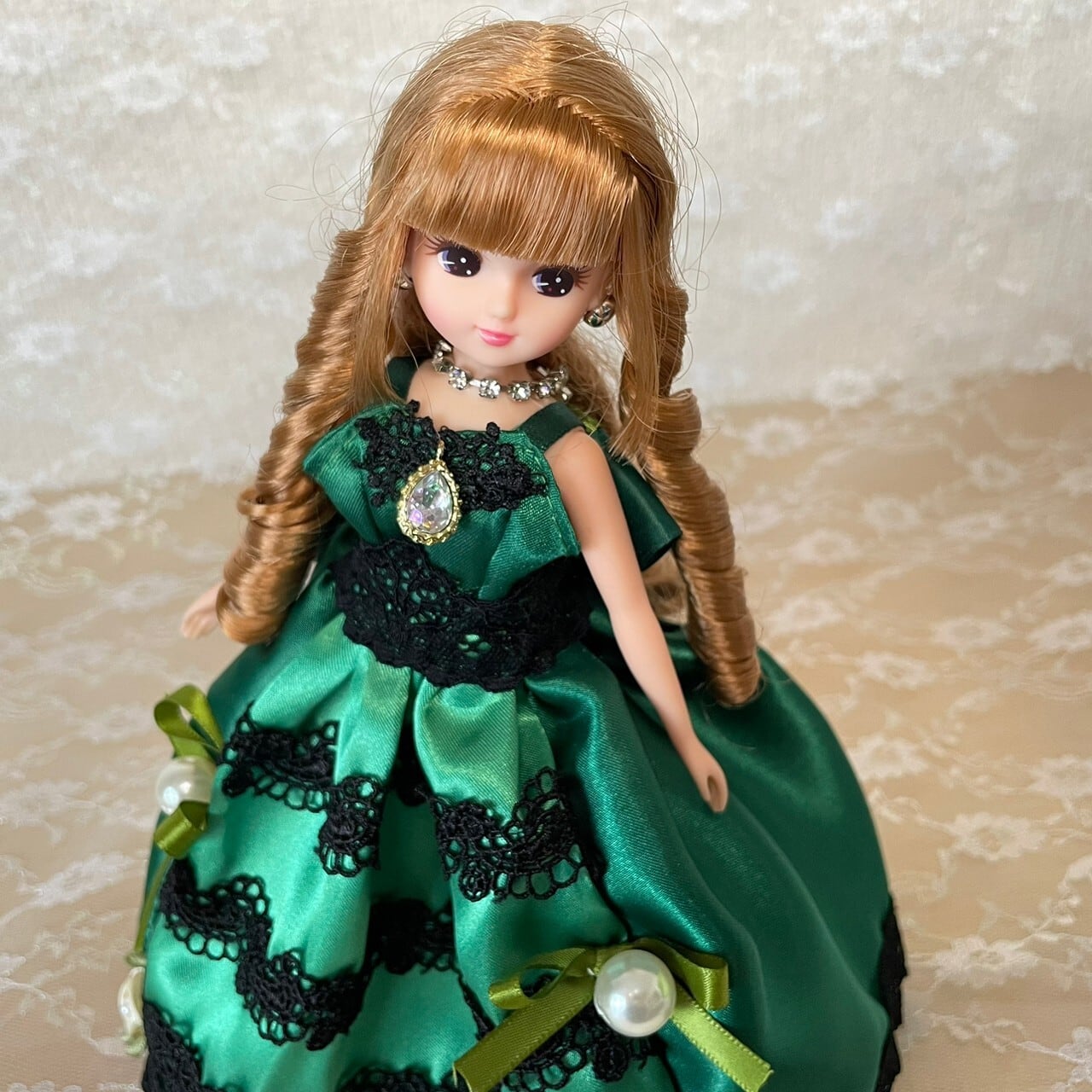 クリスマスシリーズ】クリスマスグリーンのクラシカルドレス