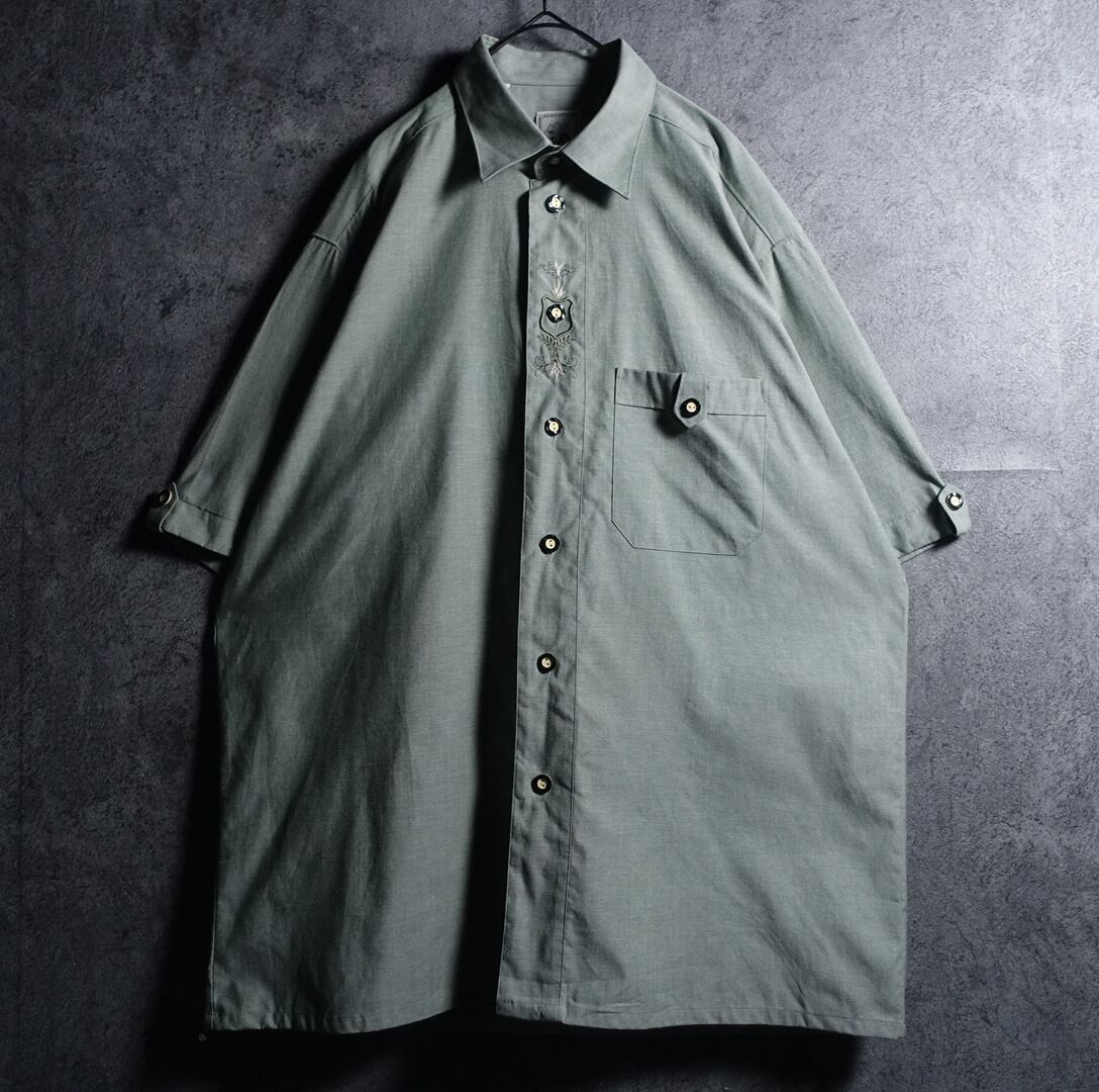 EURO Green Flower Motif Embroidered Design Tyrolean Shirt