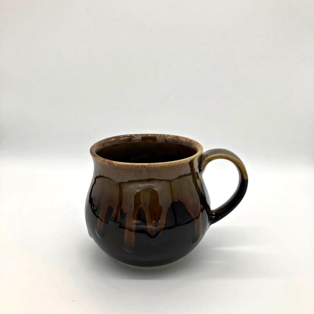 Folk Design 飴釉織部流し アロママグ