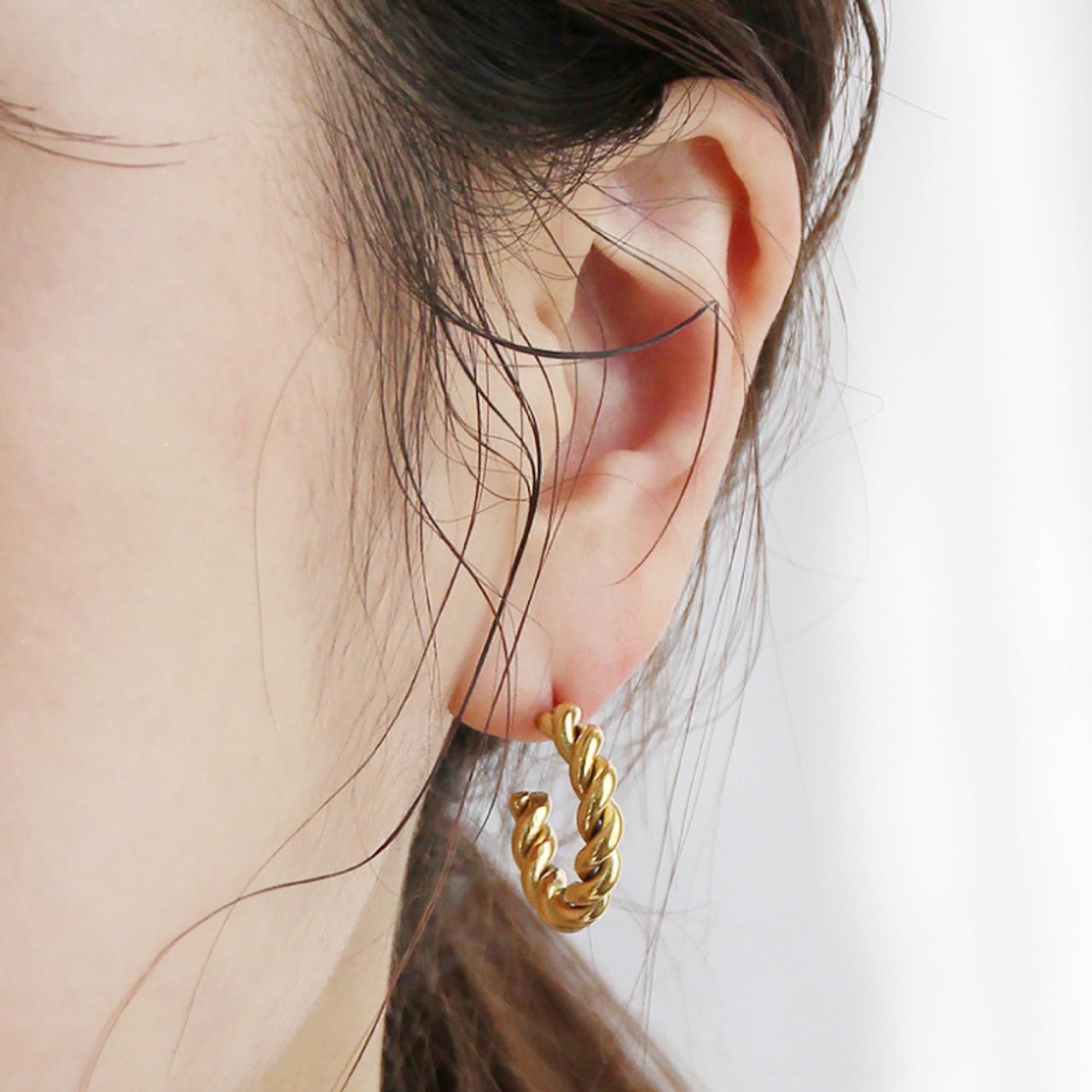 【ネコポス便】ツイストピアス S ツイスト 金属アレルギー対応 サージカルステンレス 2066