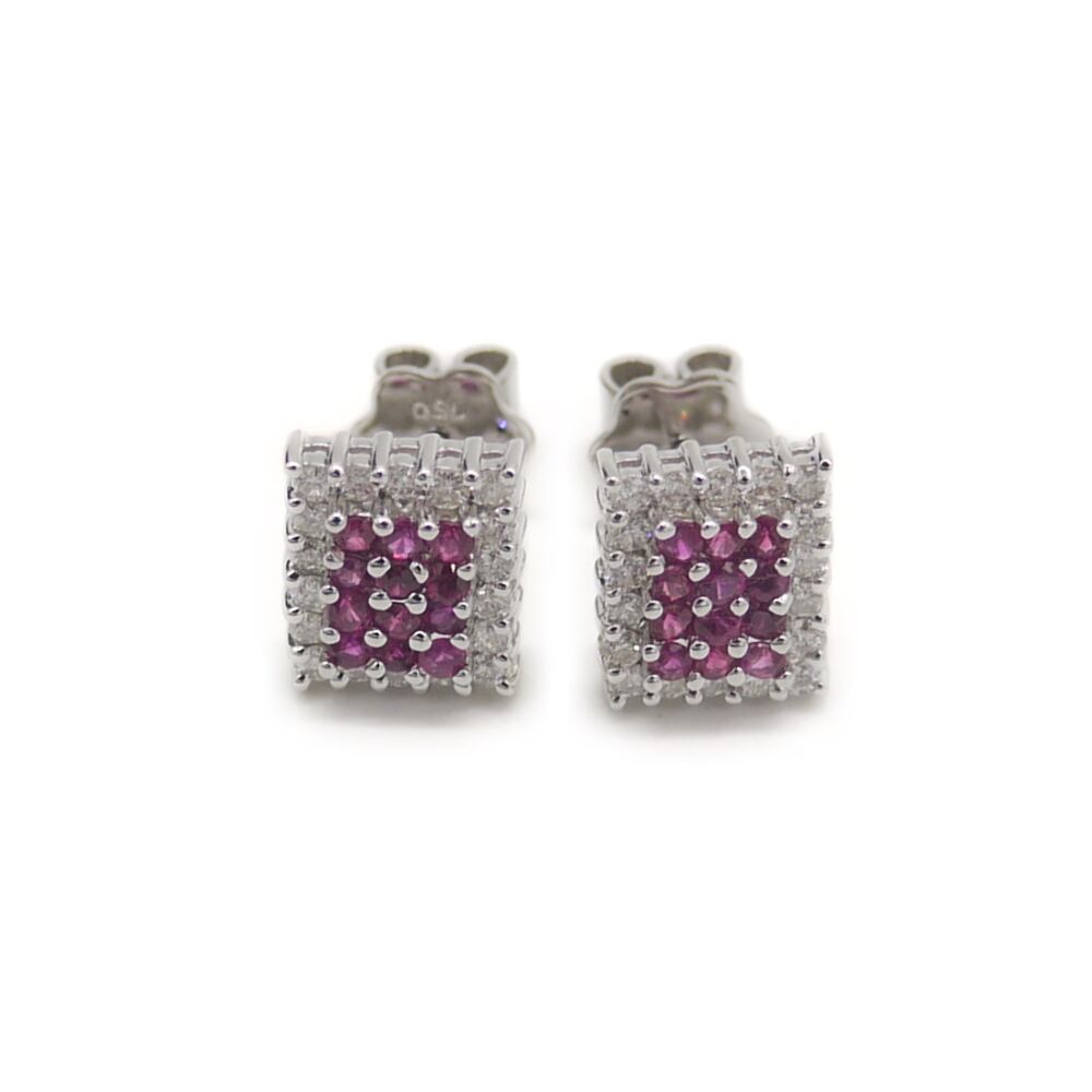 K18 チェーンピアス 18金 スタッドピアス Y04875 K18 チェーンピアス 18金 スタッドピアス Y04875 | 大和屋質店 前橋三俣店