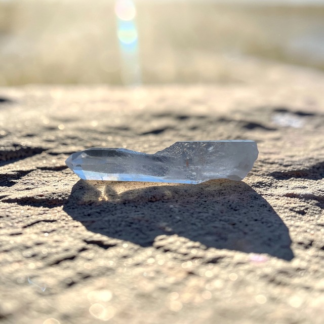 【魂の記憶を呼び覚まし、本来の道へ戻す叡智の水晶】ブラジル産レムリアンシードクリスタル M5_2