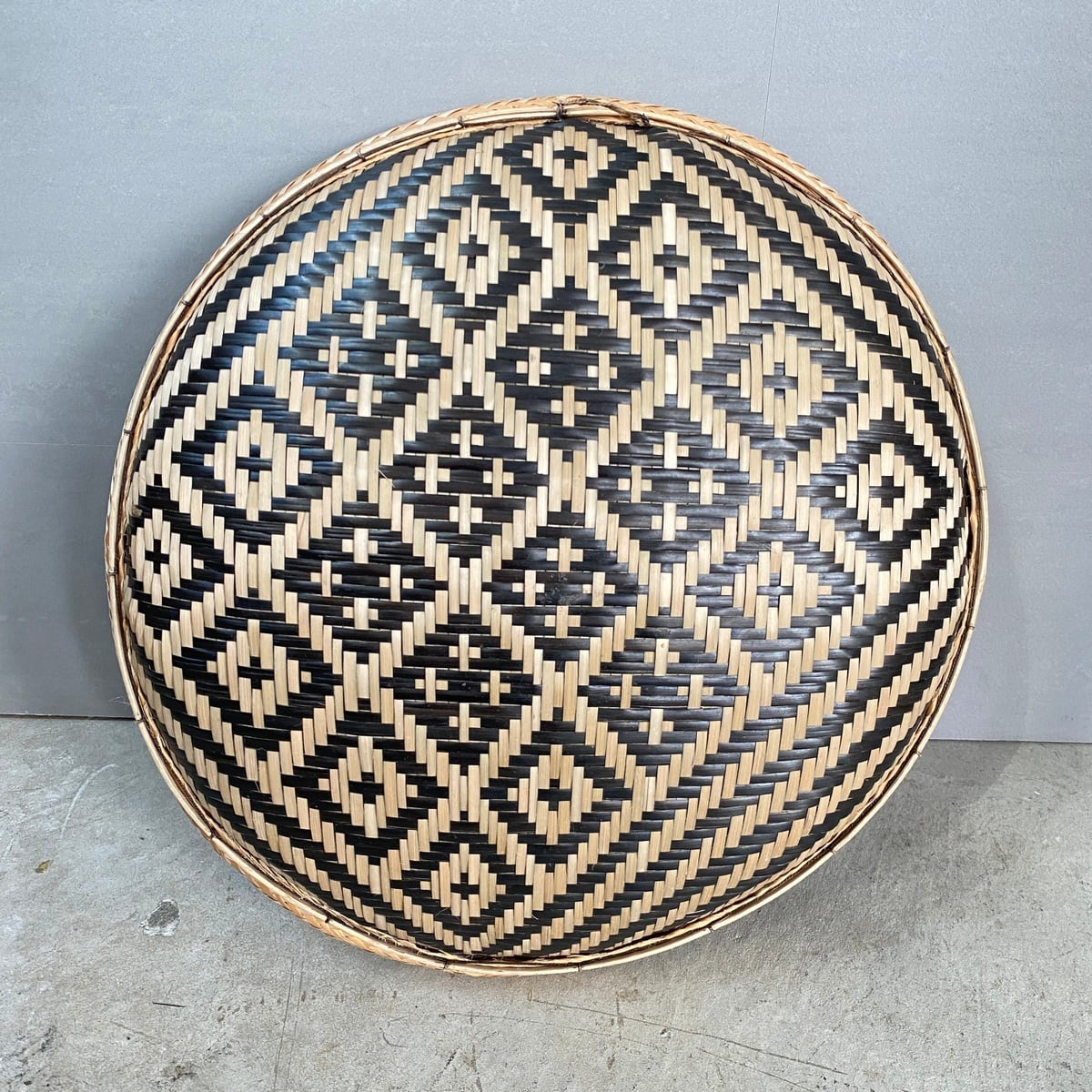 ブラジル先住民族 ヤノマミ族 浅カゴ 8 | Coloridas コロリーダス