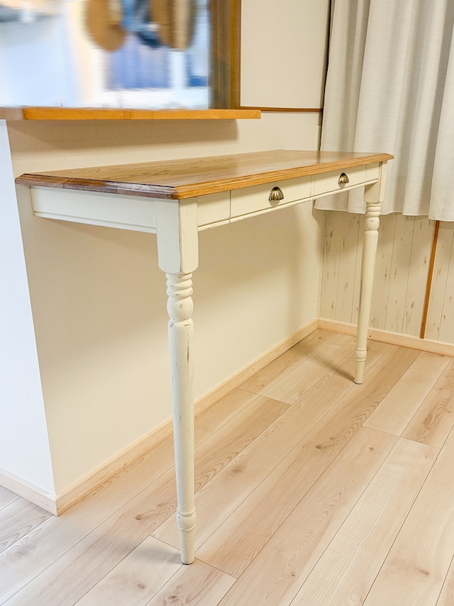 キッチンカウンターテーブル147 (オーダーメイド家具)W1400 カフェ向けレジ台兼テイクアウト台