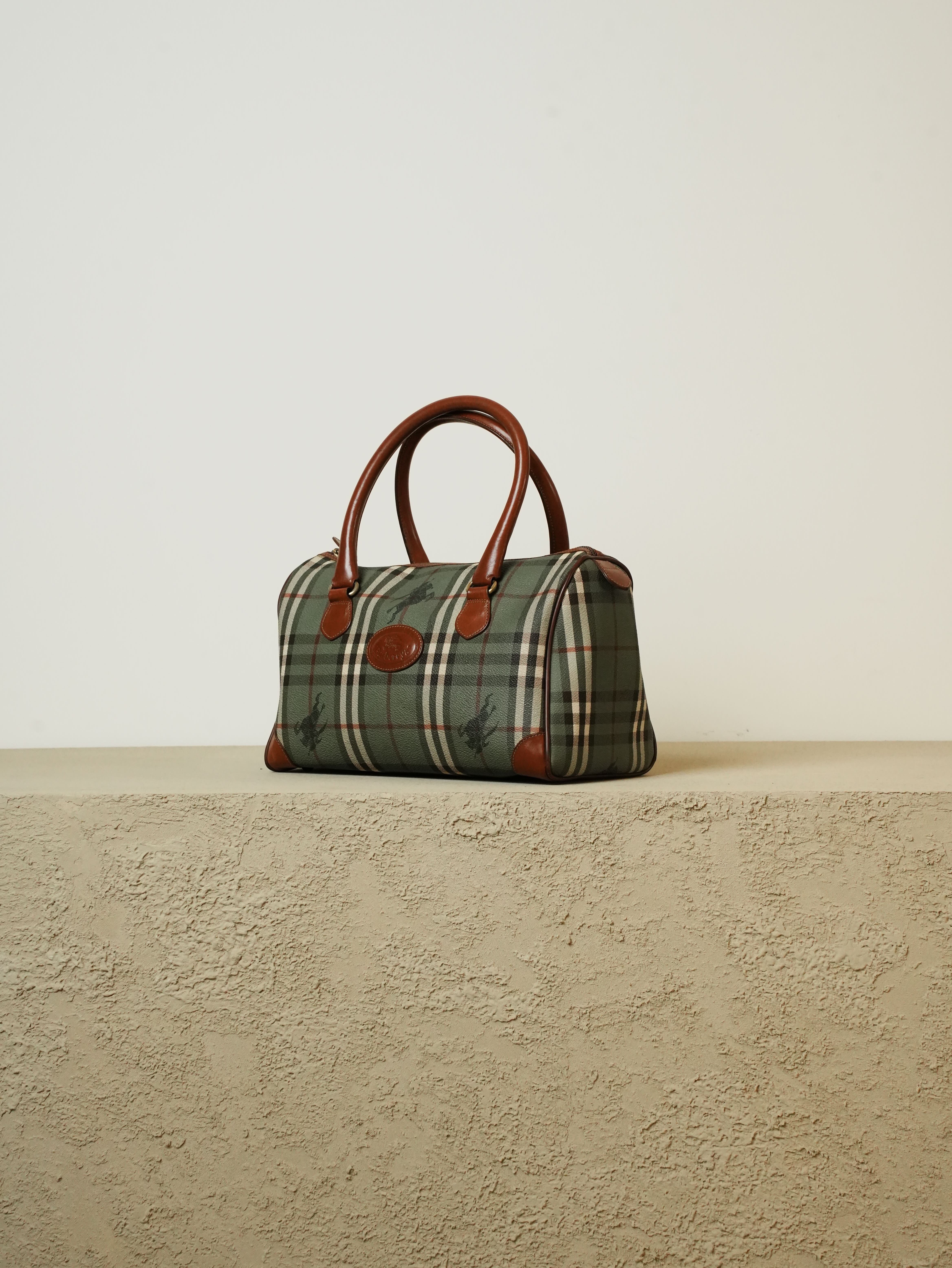 【KU屋】BURBERRY バーバリー ボストンバッグ ヴィンテージ 楽天市場】バーバリー ボストンバッグ/ボウリングバッグ/ショルダー