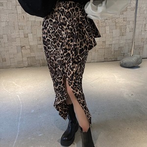 【送料無料】 ロングスカート スカート マーメイドスカート ロング ロング丈 ミモレ丈 フレア Aライン Iライン シンプル ハイウエスト かわいい 大人可愛い きれいめ カジュアル 大人 上品 おしゃれ お洒落 ヒョウ柄 レオパード レトロ こなれ感 コンサバ系 ラフ とろみ感 抜け感 エレガント 秋 30代 40代 レディース 女性用 ママ ママ服 デート お出かけ お呼ばれ パーティー 休日 アウトドア お茶会 女子会 授業参観 着回し 普段使い 韓国 韓国系 ファッション 体型カバー 定番