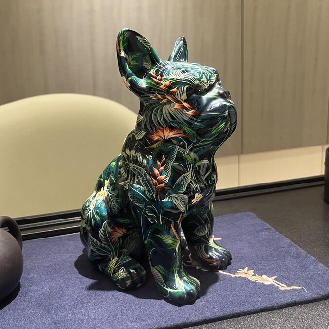 カラフルな犬の置物 | Russel 海外インテリアセレクトショップ