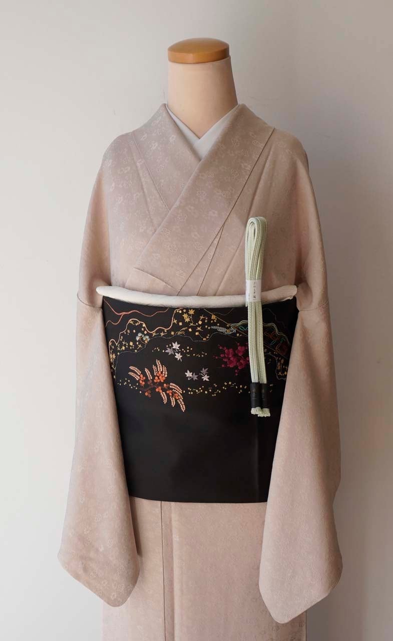 袷】灰梅地 桜地紋 色無地 | 大山キモノ・ちぇらうなぼるた