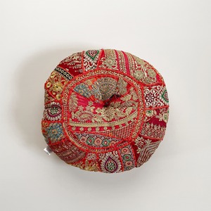 Khambadia cushion