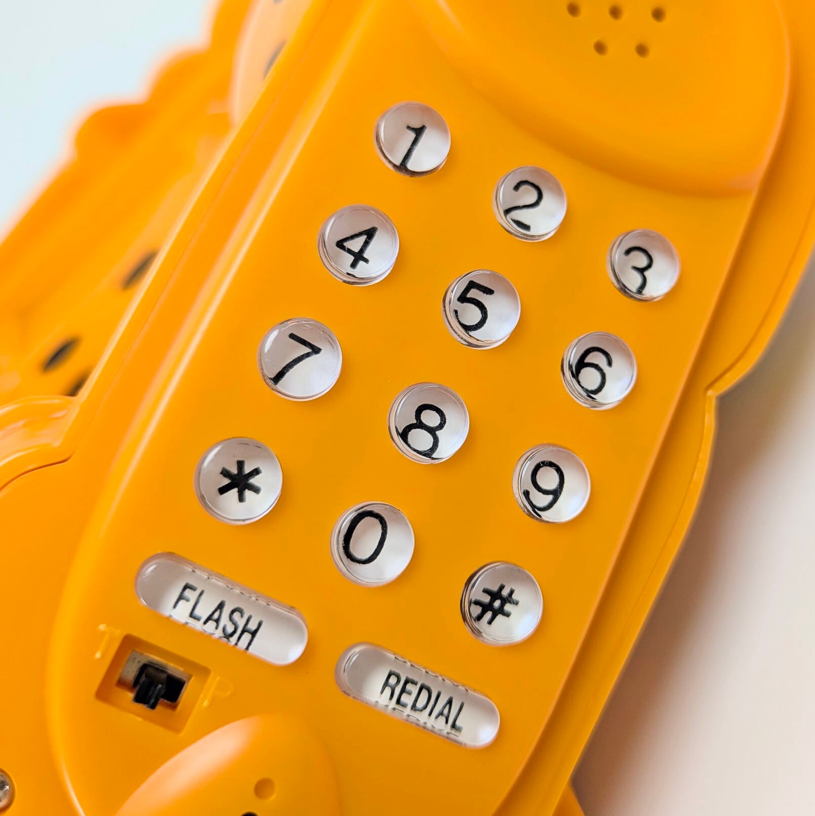 ☆ VINTAGE80' 90'☆【 Garfield ( ガーフィールド ) 】Garfield Telephone / 型番：HA8828(11)P/T / 電話機 〚アメリカン雑貨 アメトイ〛