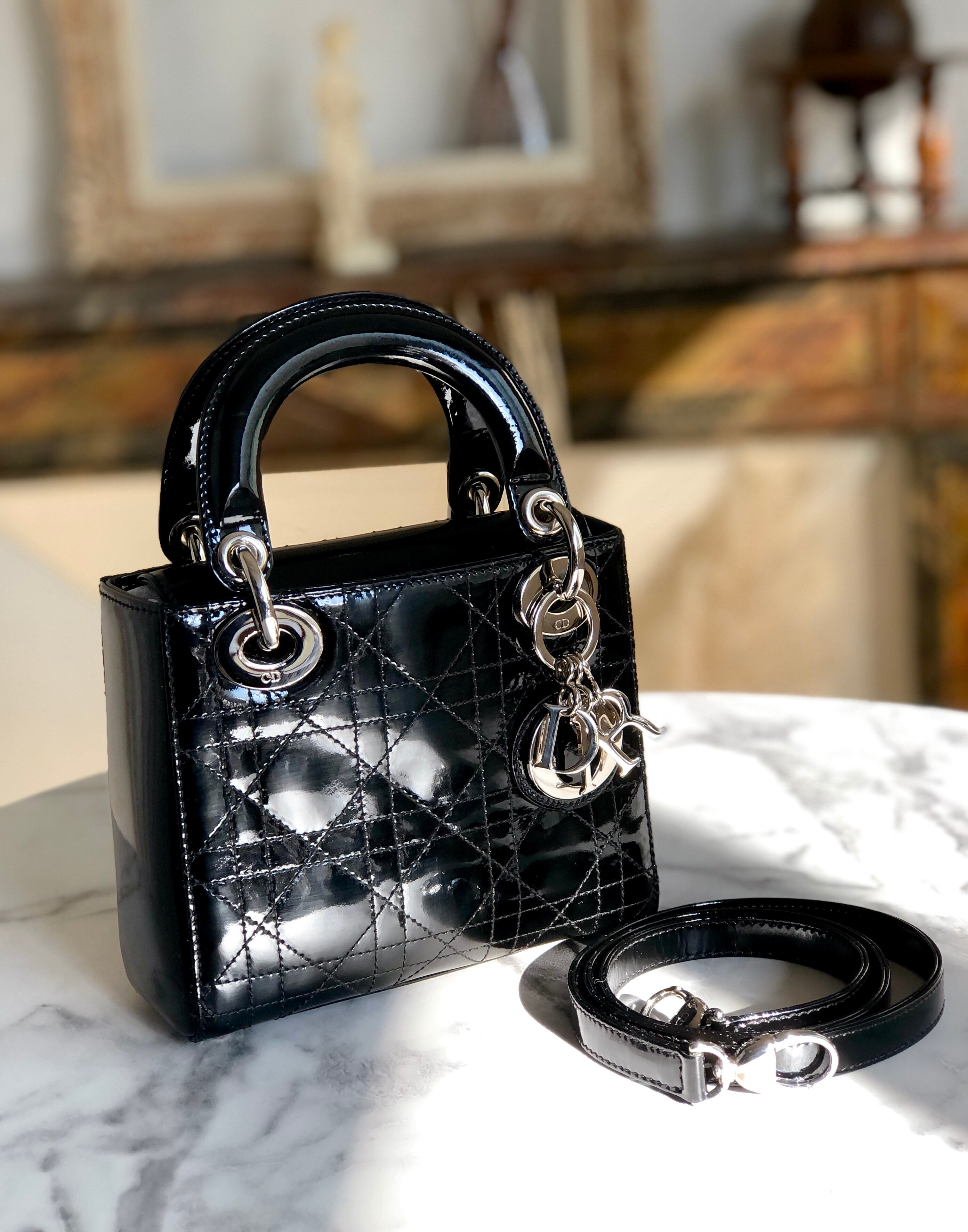 Lady dior レディディオール　パテントレザー　ブラウン