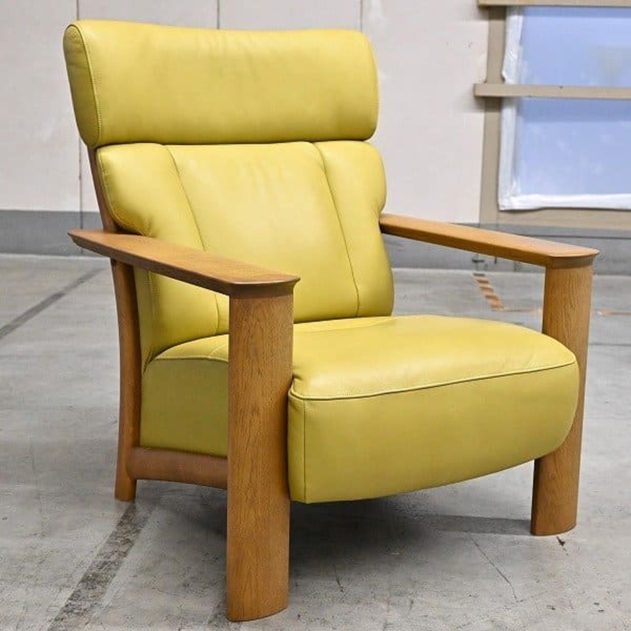 カリモク「WT41」15万 本革 オーク無垢材 1人掛けソファb イージーチェア アーム 1P シングル karimoku リビング ダイニング【中古家具/中古インテリア/USED家具ユーズド家具/リサイクル】