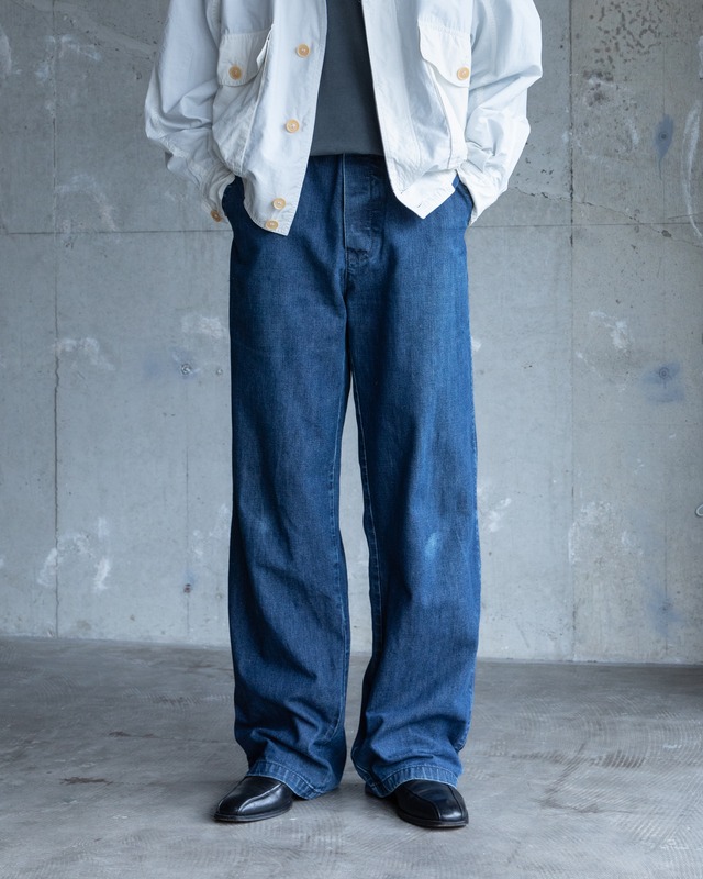“Levi’s ALL-DUTY” baggy denim trousers / buckle back detail
