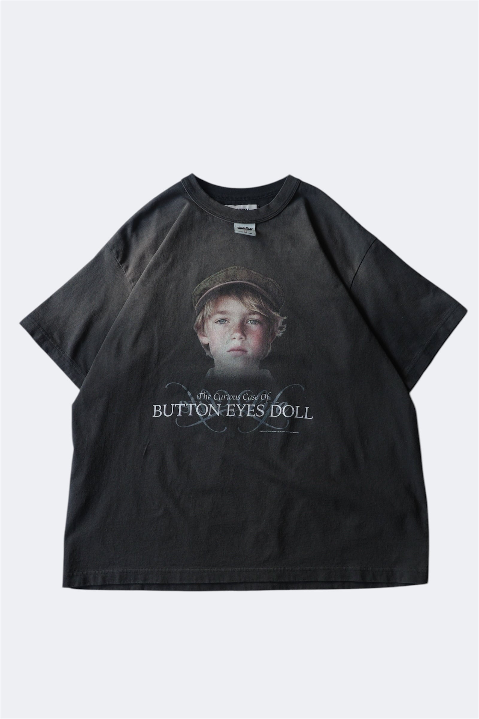 DAIRIKU 【BUTTON EYE DOLL Sunburn H-S Tag Tee -Sunburn Black-】