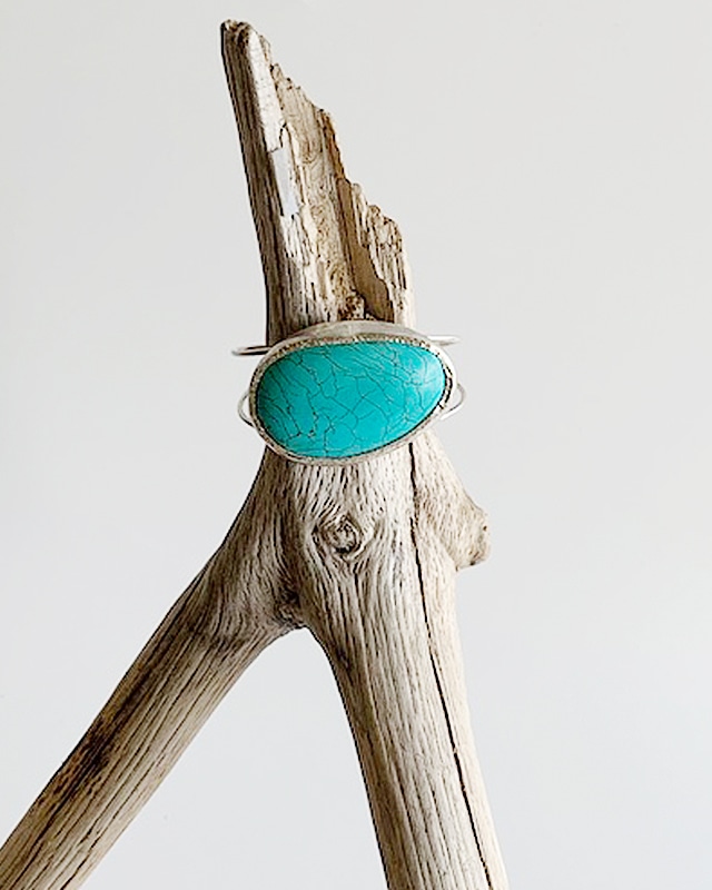 Turquoise silver bangle / on the beach    OBH-27