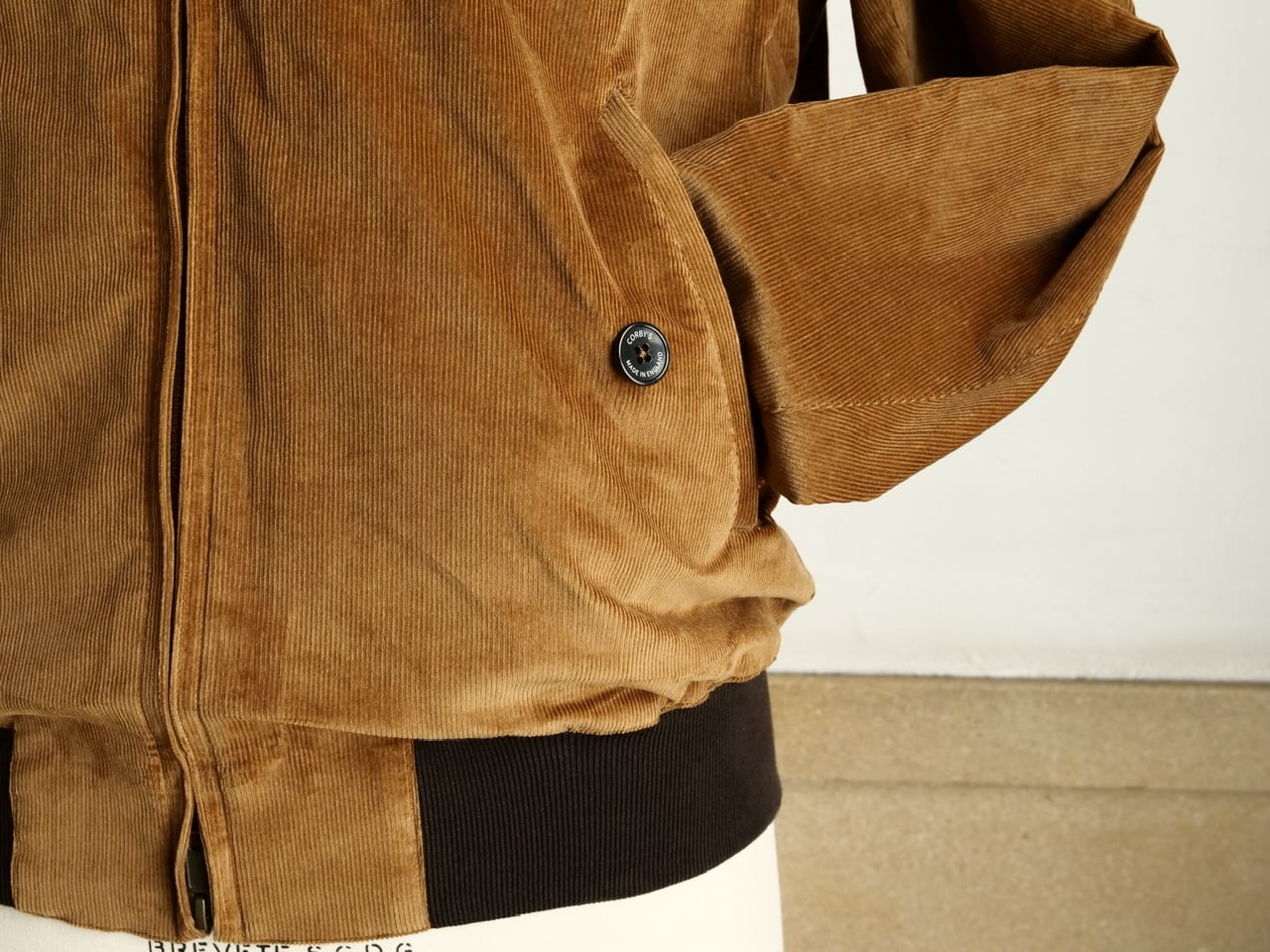 CORBY'S ベージュジャケット（イギリス製、made in UK） CORBY'S】「Golf jacket」ブリスベンモスコーディロイジャケット