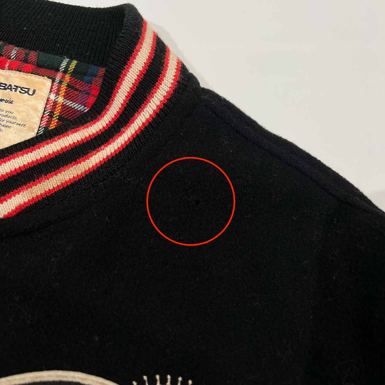 80s vintage MEN'S BATSU メンズバツ 豪華刺繍&ワッペン 裏タータンチェック 袖革スタジャン M相当/ブラック