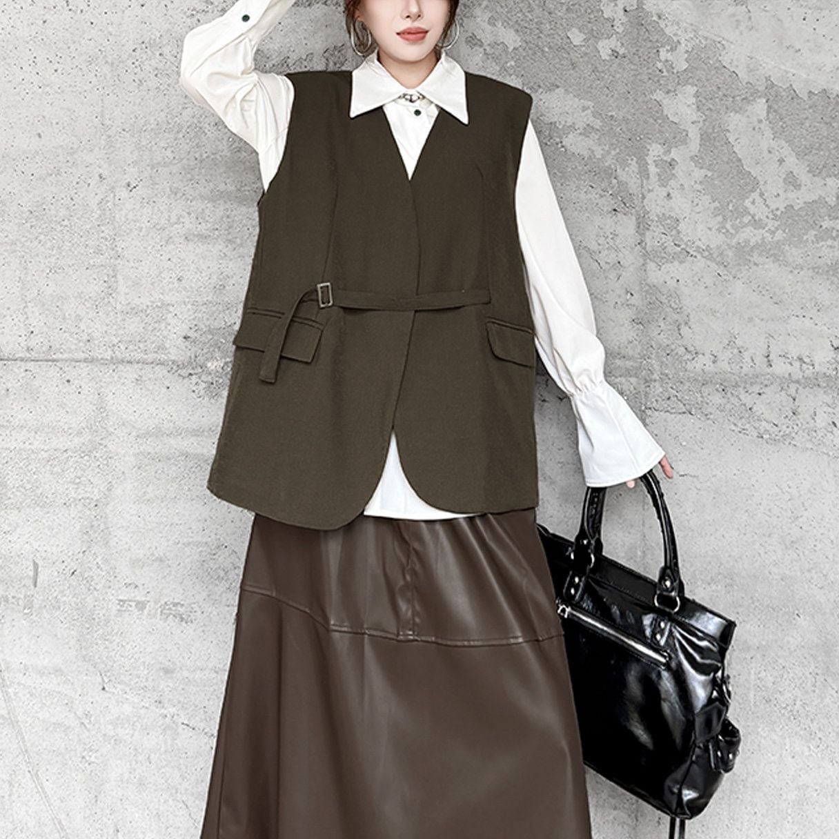 RELAXED V-NECK SIDE TIE TAILORED VEST M-18109