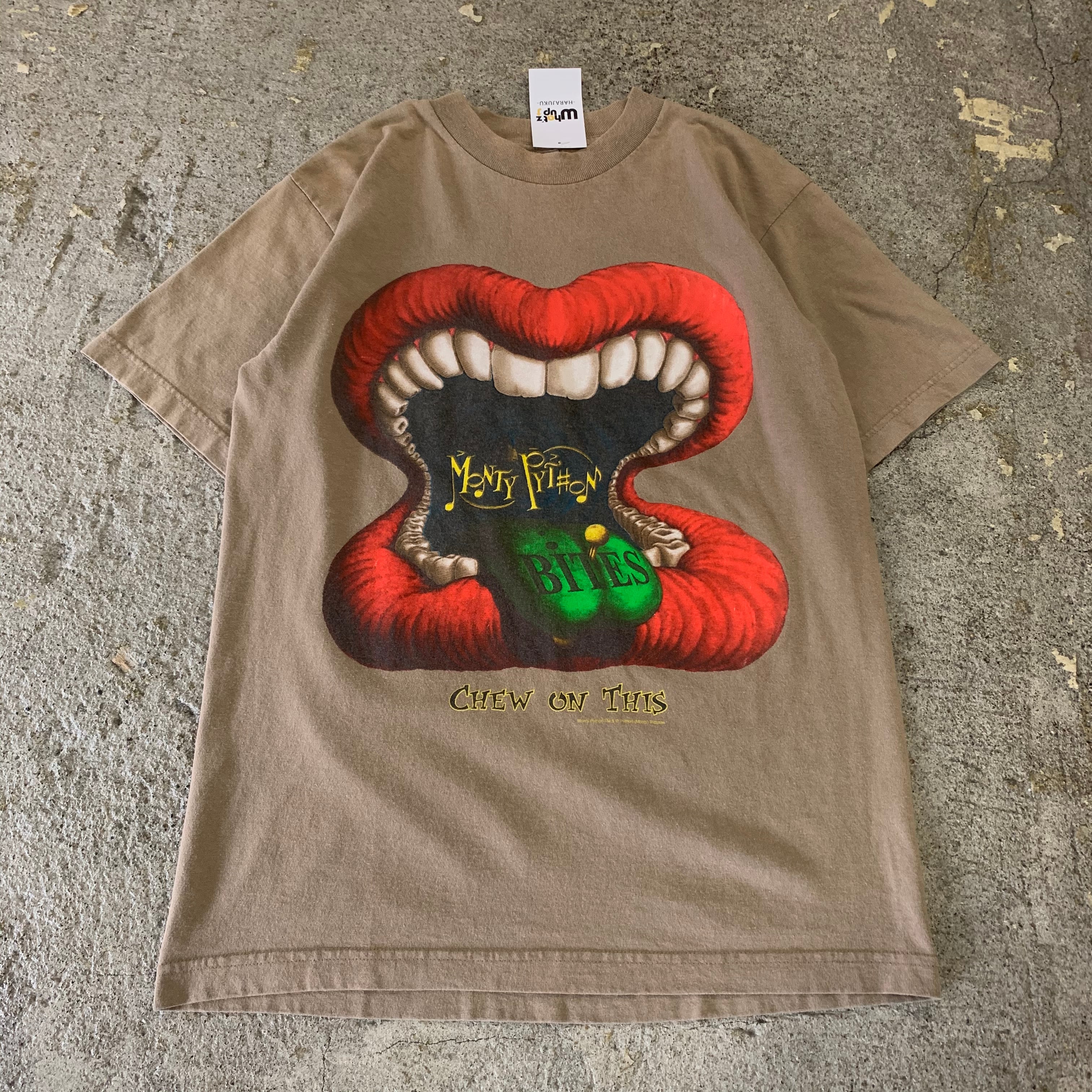 00s Monty Python T-shirt | What