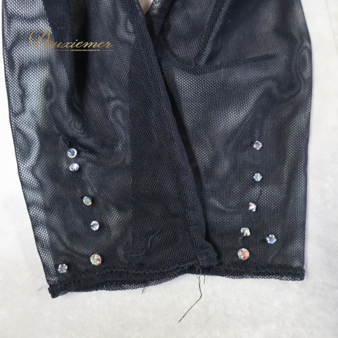 社交ダンス 衣装 スタンダード ワンピース ドレス チャコット Chacott ブラック系 ラインストーン 黒 上品 長袖 透け感 高級感 花 白 日本製 かわいい スタンダードドレス パーティー 絞り ホワイト系