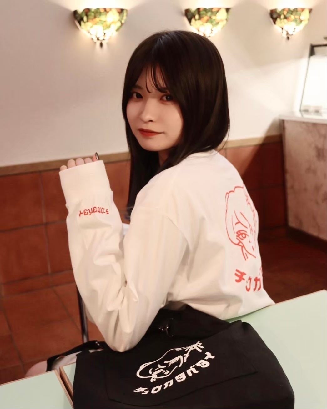 unisex】チュウカタベタイ LOGO long sleeve T-shirt 【White unisex】チュウカタベタイ LOGO long sleeve T-shirt 【White