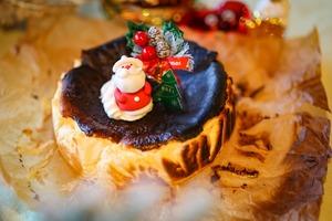 バスクチーズケーキ クリスマスバージョン(12月25日以降の日時指定不可)