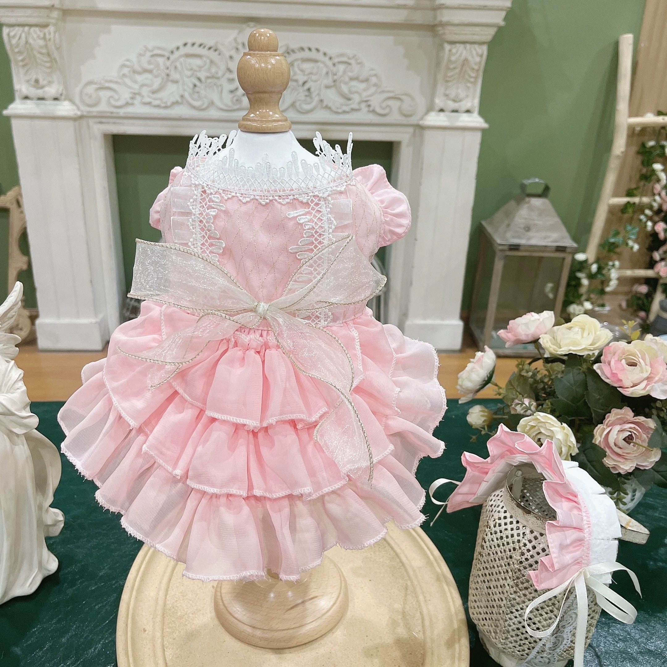 バッグリボンのピンクティアードワンピース 00400