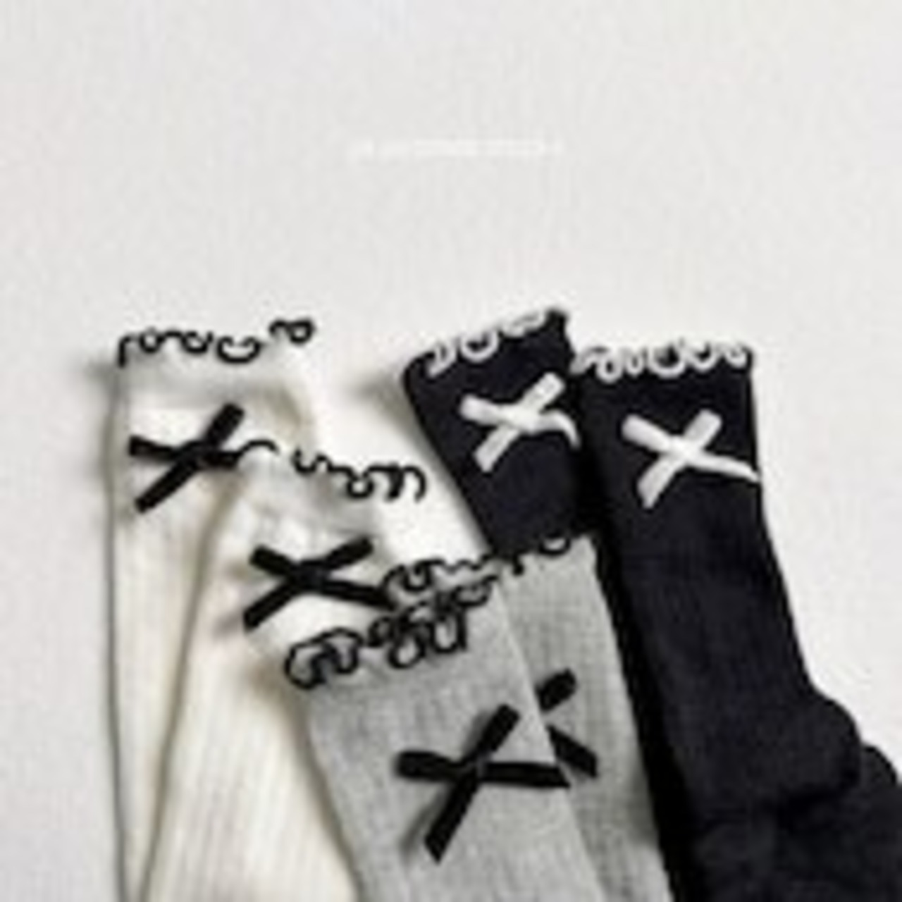 韓国子供服 / VIVID-I / 26Autumn /リボンメローソックス３セット / 靴下/ 秋服 *onesize*