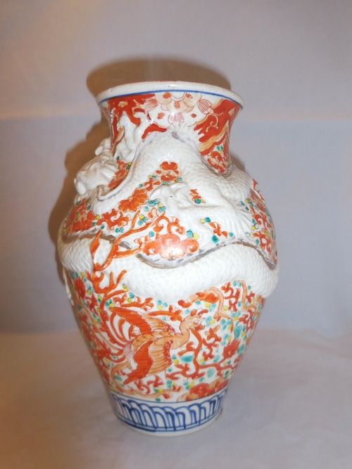 色絵龍花器 porcelain vase(dragon)