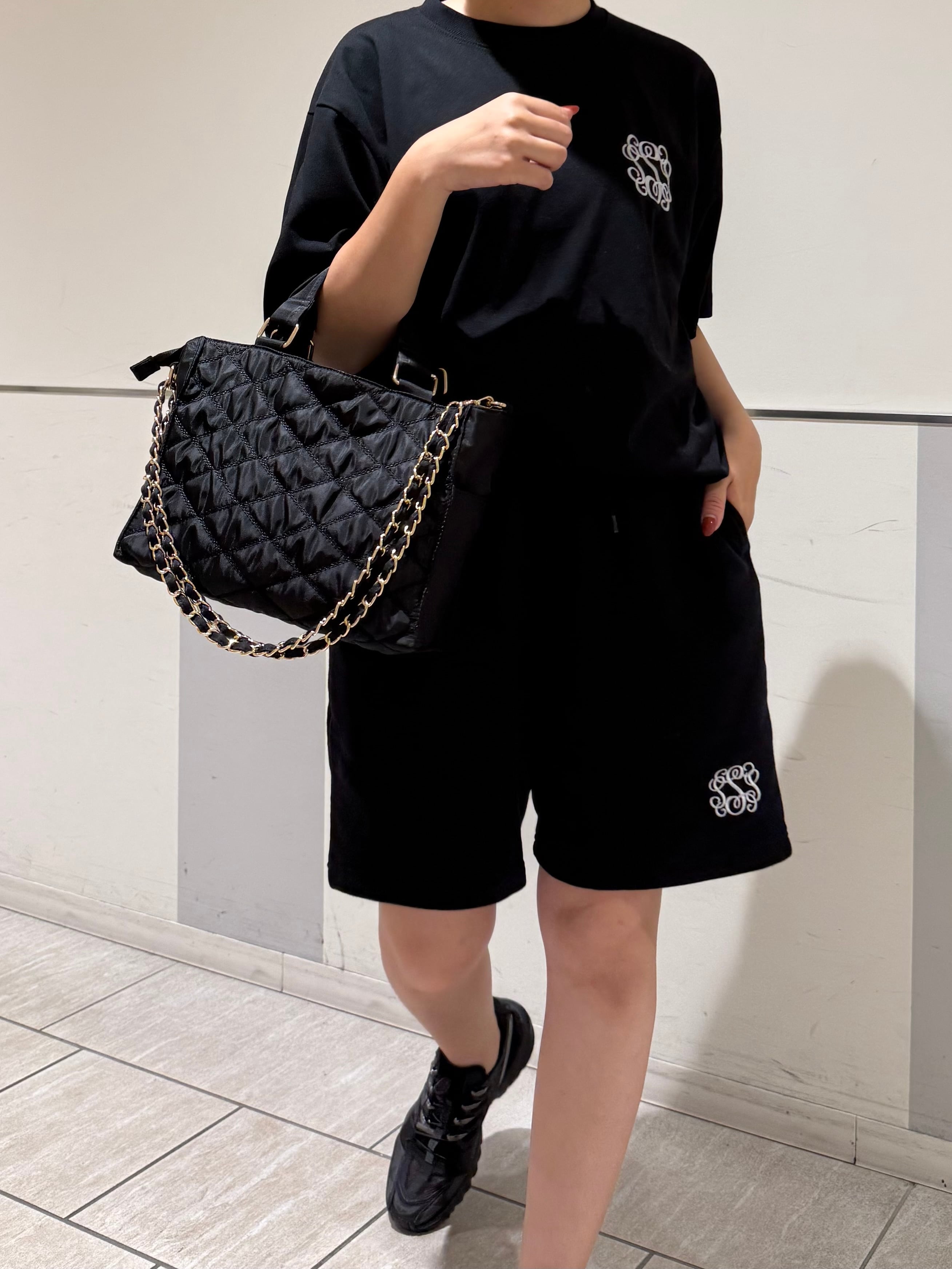 soleile キルティング ショルダーバッグ ブラックスクエアバック数回使用 スクエアバッグ ブラック | soleile