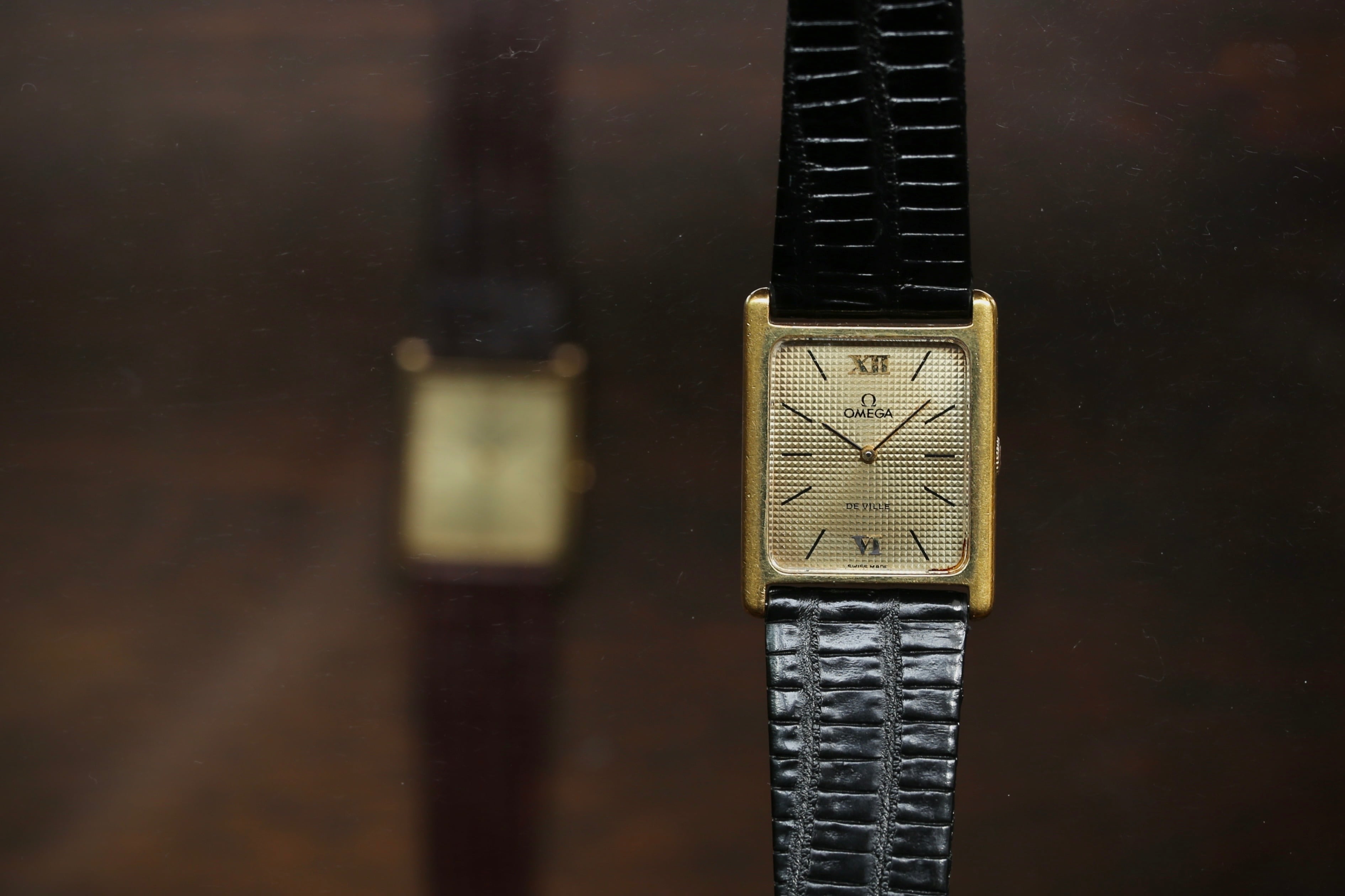 OMEGA】 1973年製 オメガ 『 デビル H型レクタンギュラー 』エンボス