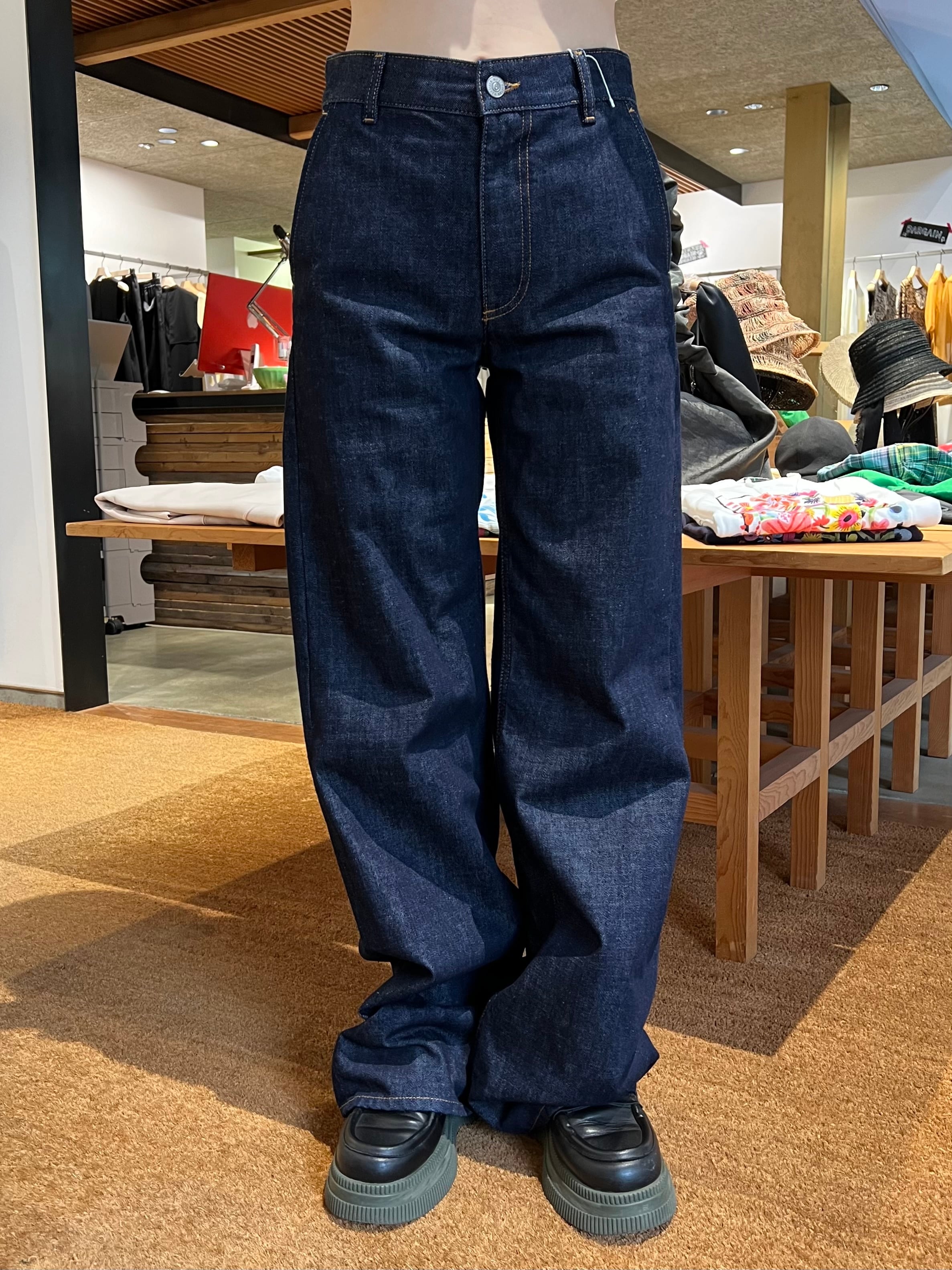 2022春の新作 (ベルパー)/ BELPER TWISTED PANTS DENIM デニム