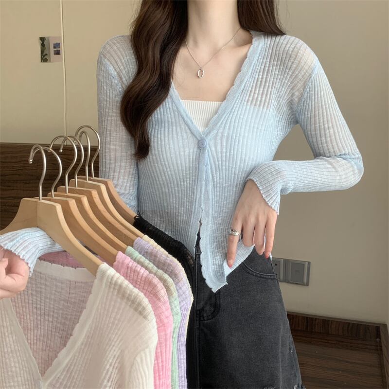 トップス レディース カーディガン ボレロ クロップド丈 長袖 Vネック フロント ボタン レース 透け感 タイト スリム かわいい 大人可愛い カジュアル ナチュラル こなれ感 抜け感 おしゃれ お洒落 綺麗 ラブリー ガーリー キュート 薄手 楽ちん ホワイト アプリコット ブラック ピンク ブルー グリーン パープル OL 通勤 学生 デート お出かけ 女子会 休日 イベント 送料無料 公園 フリーサイズ 春 夏 10代 20代 30代 韓国 韓国系 着回し 普段使い モテ トレンド ファッション